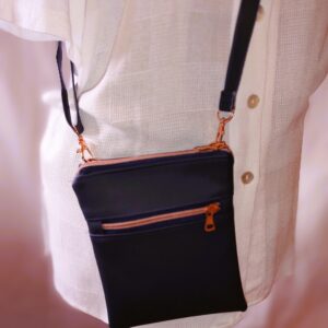 'Go Out' Maya nachtblau