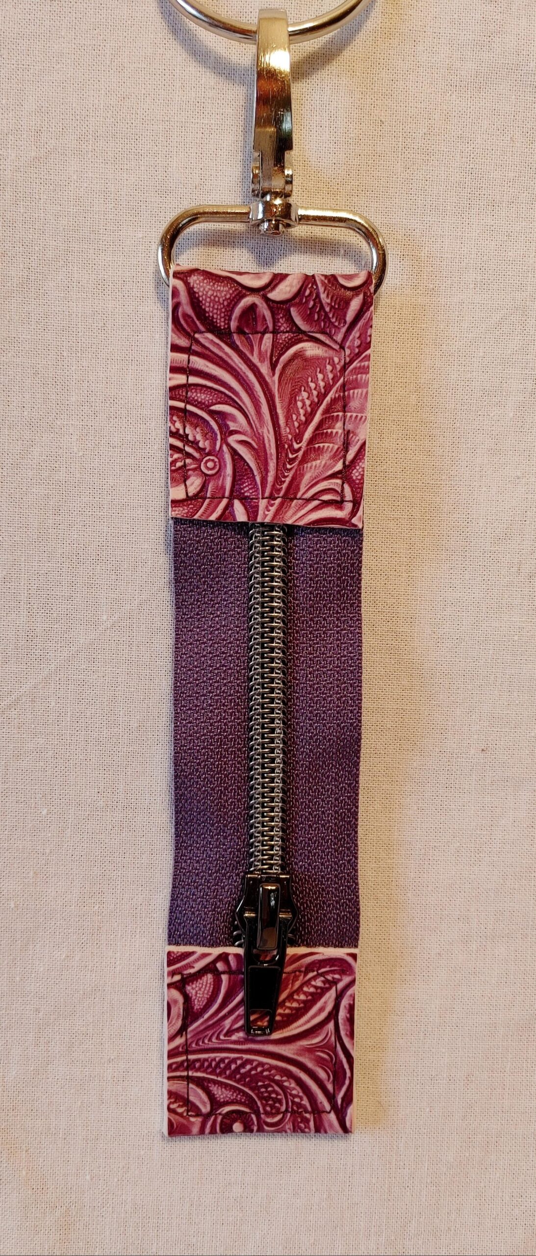 Hundekotbeutelhalter Sitka, lila dunkel Gr. 1