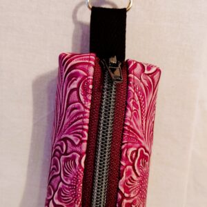 Hundekotbeutelspender Diva, lila, Band schwarz